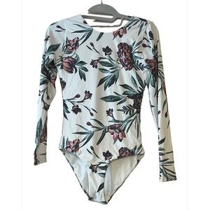 MALAI One Piece Stunning Swimsuit wildflower Tropical Resortwear Hawaii surf